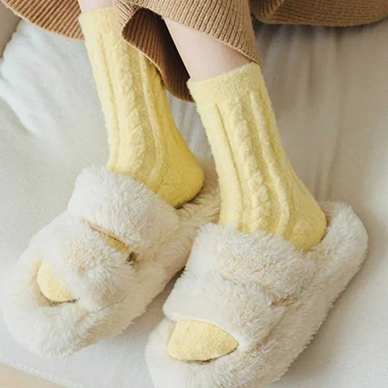 Winter Warm Thick Velvet Socks Men Coral Fleece Thick Plus Stocking Girls Fluffy Floor Sleeping Middle Tube Sock Hosiery SoxesXJ241019