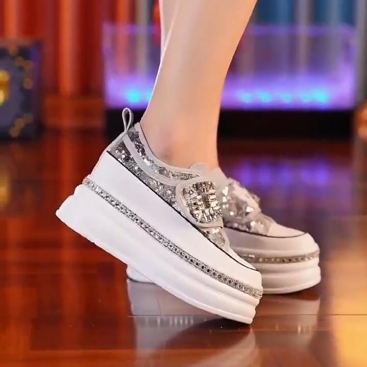 Soft sole, soft surface, anti slip, one foot pedal, thick sole, sponge cake shoes, women's casual, versatile, lightweight, comfortable, small hei