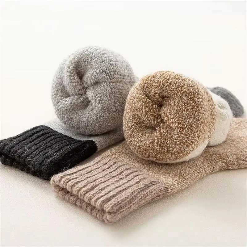 5Pairs/Mens Winter Wool Socks Super Thick Heart Socks Towel Bottom Fashion Patchwork Color Warm Snow High Quality Midtube SocksXJ241019