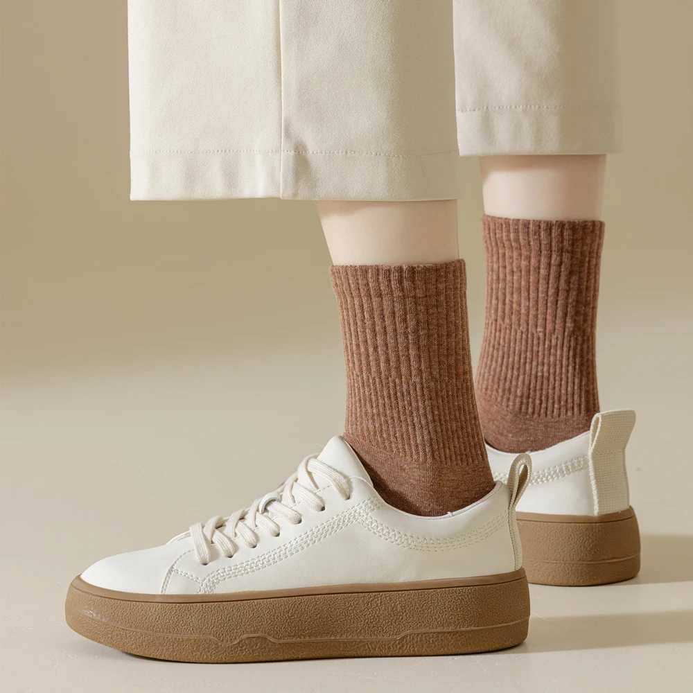 5 Pairs/lot Women Five Fingers Socks 100% Cotton Solid Colour Ladies Split Toe Sports Socks Spring Autumn Harajuku Toe SocksXJ241019
