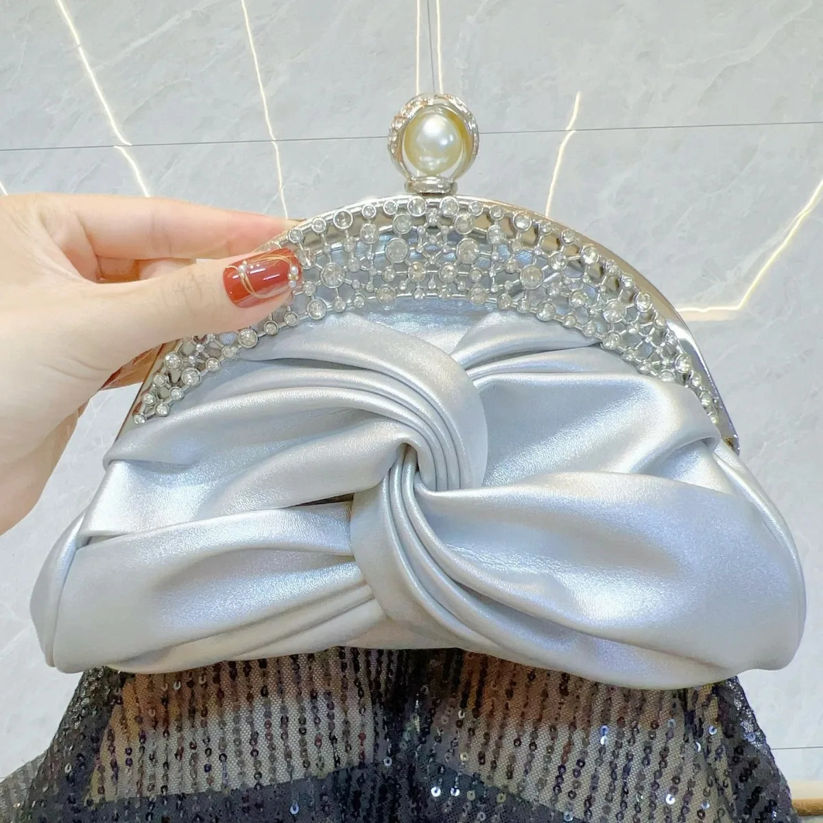 Gold silver red vintage womens bag fashionable pearl crystal clutch small wallet party chain shoulder bag womens handbag 241018