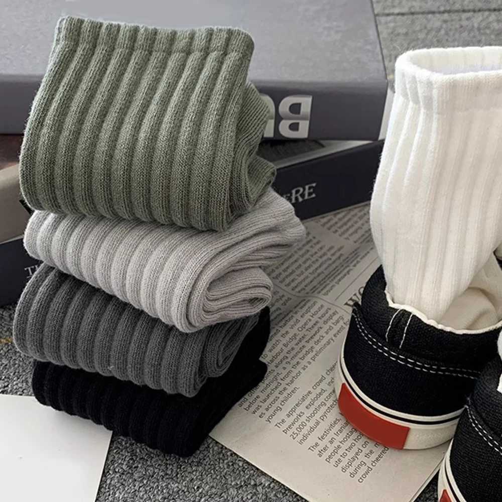1 Pair Men Black White Warm Socks Autumn Winter Male Breathable Solid Color Sport Long Middle Tube Casual Socks Hosiery For MenXJ241019