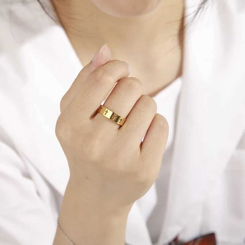 Hollow Cross Ring Mens Supernatural Jesus Stainless Steel Engagement Couple Ring Talisman Wedding Jewelry Gift New Y241019