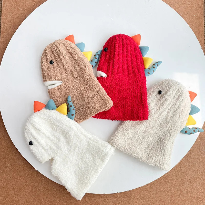 Windproof facial protection childrens hat neck scarf one-piece hat baby pull-out hat thick one-piece dinosaur 241019