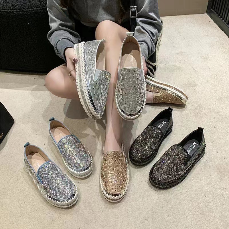 Women's Shoes 2023 Spring New Large Size Women's Shoes Flat Bottom Casual One Step Lazy Shoes