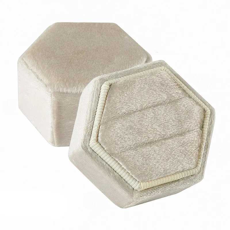 Hexagonal flannel ring box colorful spotted jewelry packaging display velvet box for wedding confession jewelry packaging display W241019