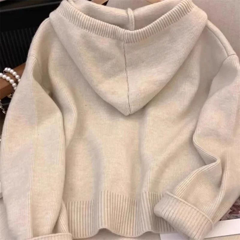 Spring and Autumn womens hooded sweater cardigan top womens loose zipper knitted jacket womens fashionable long sleeved jacket 241019