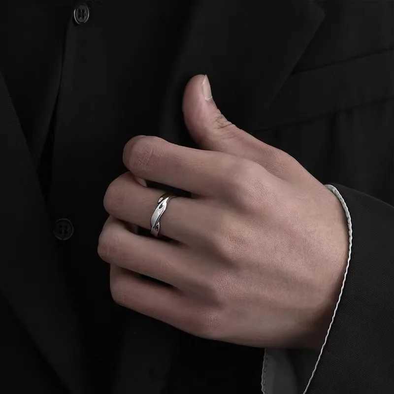 2024 mens silver solid color metal finger ring mens open ring couple engagement jewelry gift Y241019