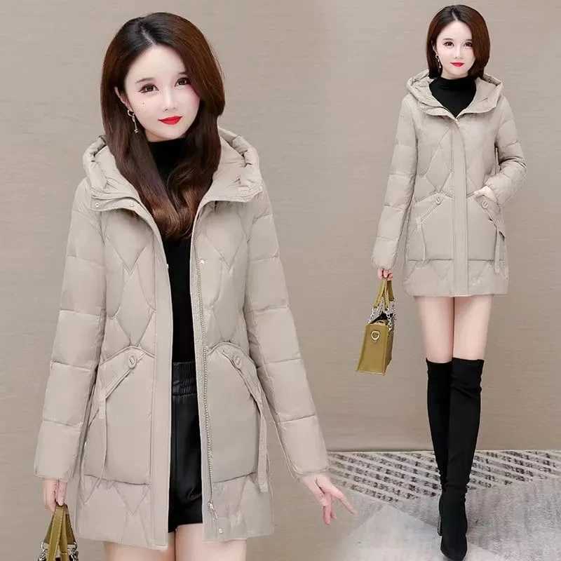 Womens Cotton-Padded Coat 2024 New Winter Puffer Jacket Mid-Length Warm Down Cotton Parkas Coat Mom Outwear Casual Hooded JacketX241019