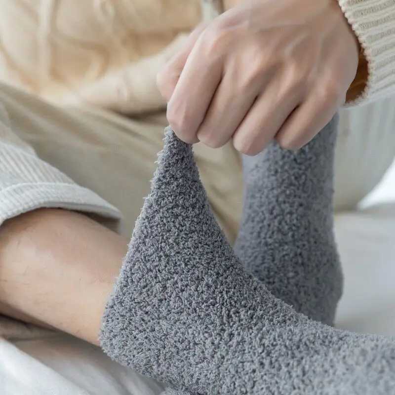 1/3Pairs Coral Fleece Socks Men Solid Color Loose Socks Winter Warm Velvet Home Fluffy Stocking Thicken Thermal Sleeping SoxXJ241019