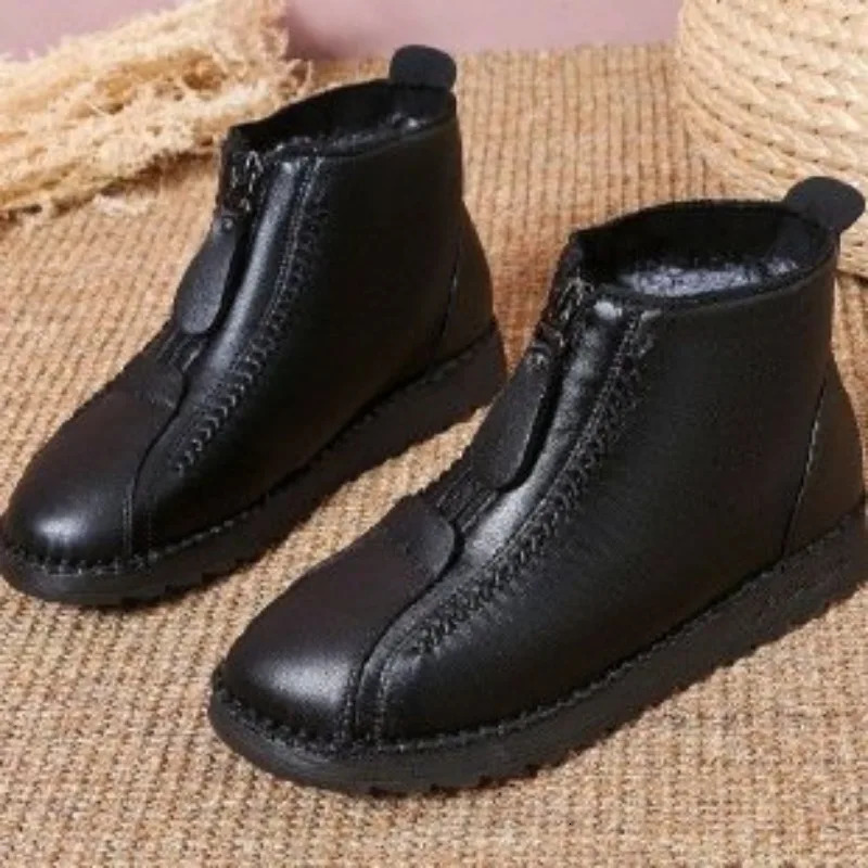 2024 Winter Womens Ankle Boots Fashion Warm Mom Boots Flat Bottom Comfortable Non slip Front Zipper Closed Womens Shoes 241018