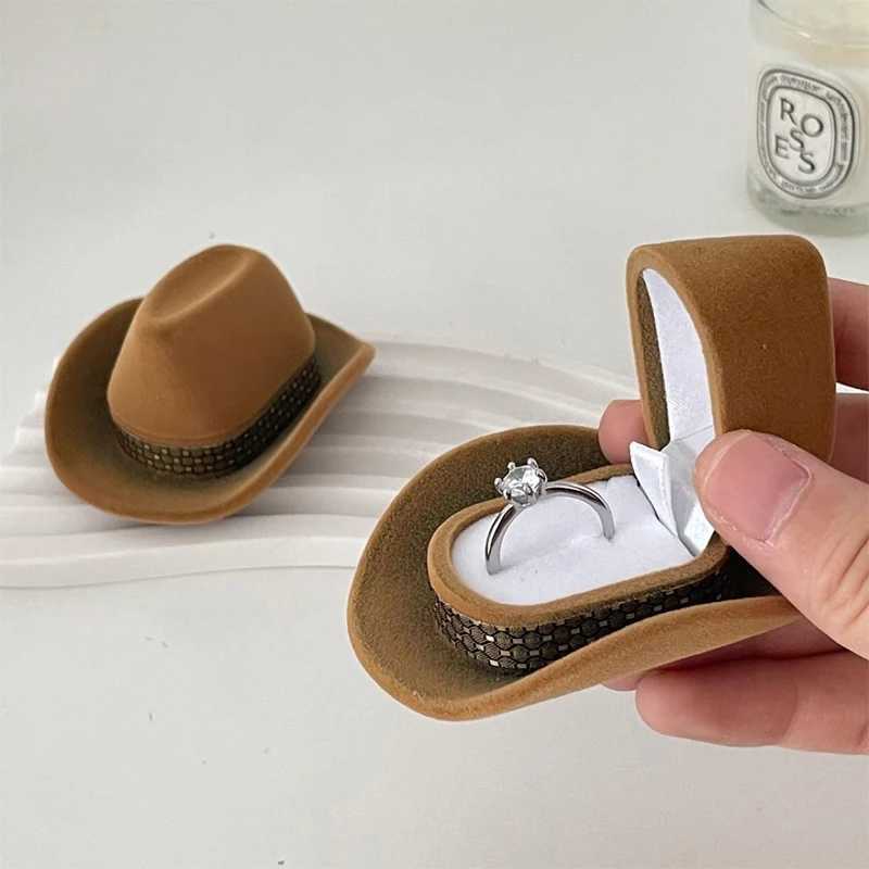 Cowboy Hat Bead Box Velvet Ring Box Fun Organizer Jewelry Rack Valentines Day Surprise Recommended Gift Box W241019