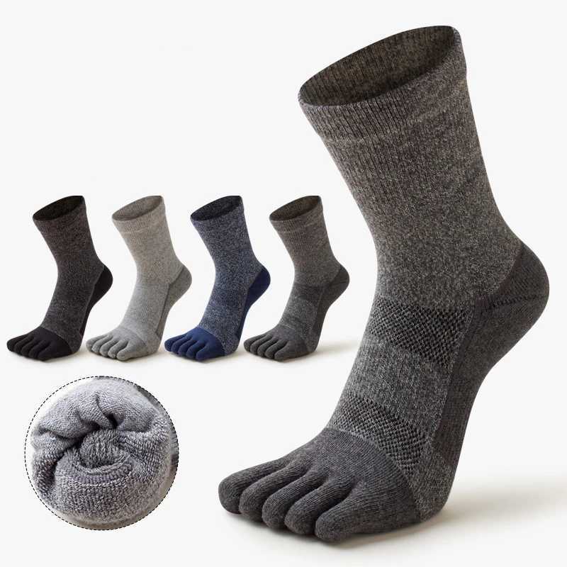 2024 Winter Warmth Men Sports Five Finger Socks 100% Cotton Sweat Absorbent Solid Color Outdoors Woman Long Tube Split Toe SocksXJ241019