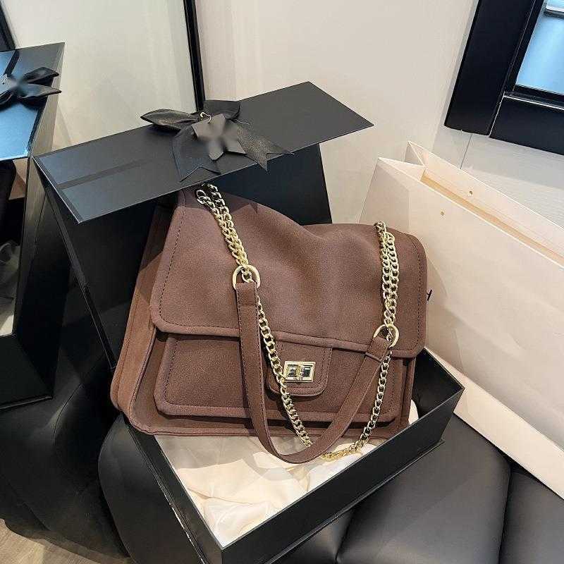 CMM Suede Suede Large Capacity Bag For Women New Autumn And Winter Versatile Chain Shoulder Bag Fashion Commuting Tote Bag