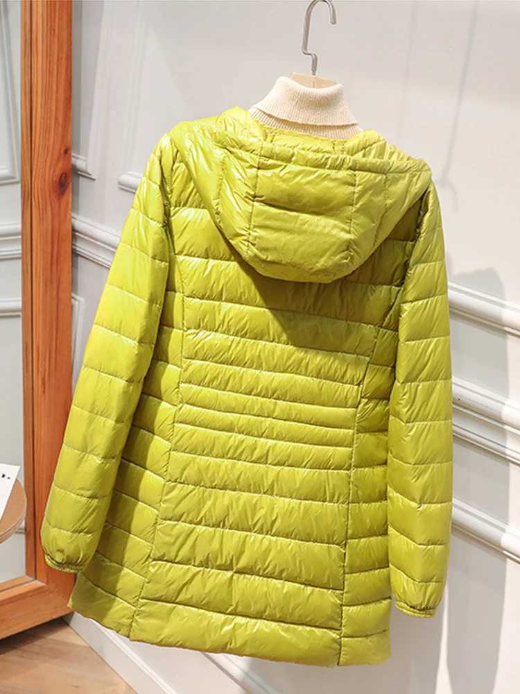 0-10 Woman Duck Down Jackets 2024 Autumn Winter Ultralight Hooded Women Down Coat Portable Quilted Long Parkas Feather OvercoatX241019