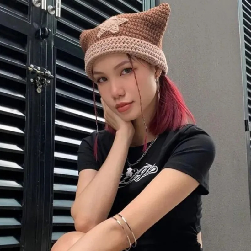 Y2K Crochet Stripe Pattern Handmade Cat Ear Hat Soft Winter Warmer Knitted Hat Cold Winter Presents for Students Teenagers Gorra 241007