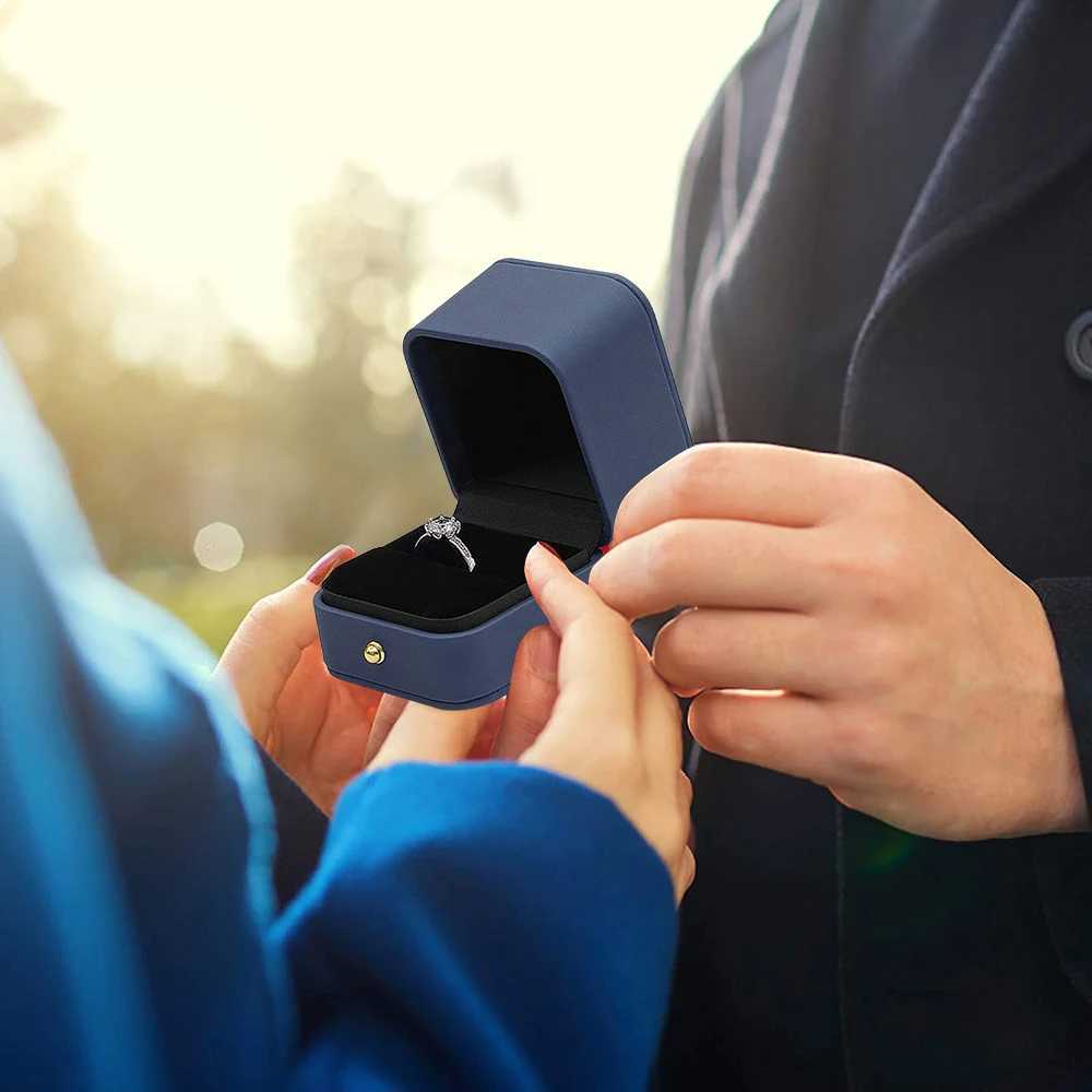 Vintage Double Slot Ring Box Pearl Treasure Box Wedding Proposal Engagement Ring Gift Organizer Storage Box PU Leather Packaging Box W241019