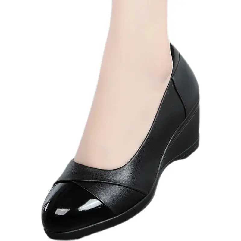 Womens fashionable lightweight wedge high heels comfortable spring and summer shoes womens casual sweet home black leather pump E1419 Y241019