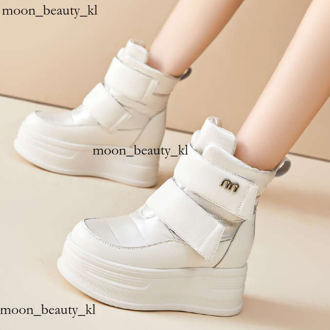 Fashion Snow Boots For Women In The Autumn And Winter 2024 New Style With Anti Cold Insulation And Plush Cotton Boots Thick Soled And Internally Raise
