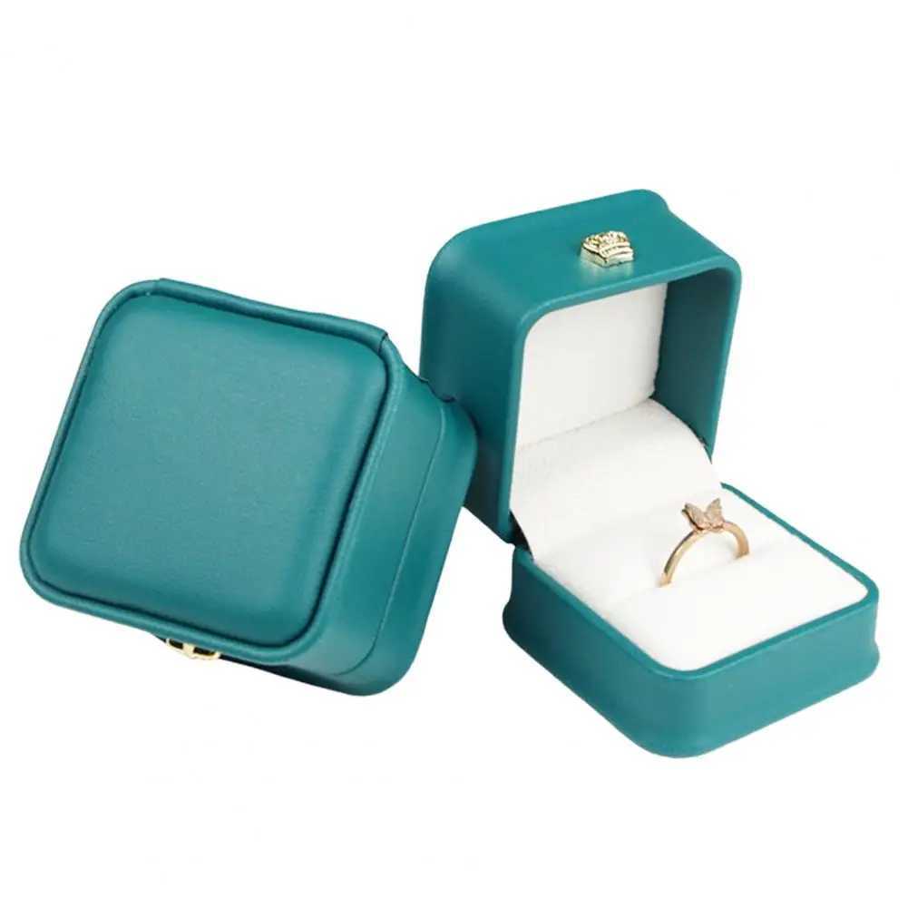 Engagement and Wedding Ring Box Square Velvet Bead Box Display Stand Couple Ring Box Gift Box Ring Display Storage W241019