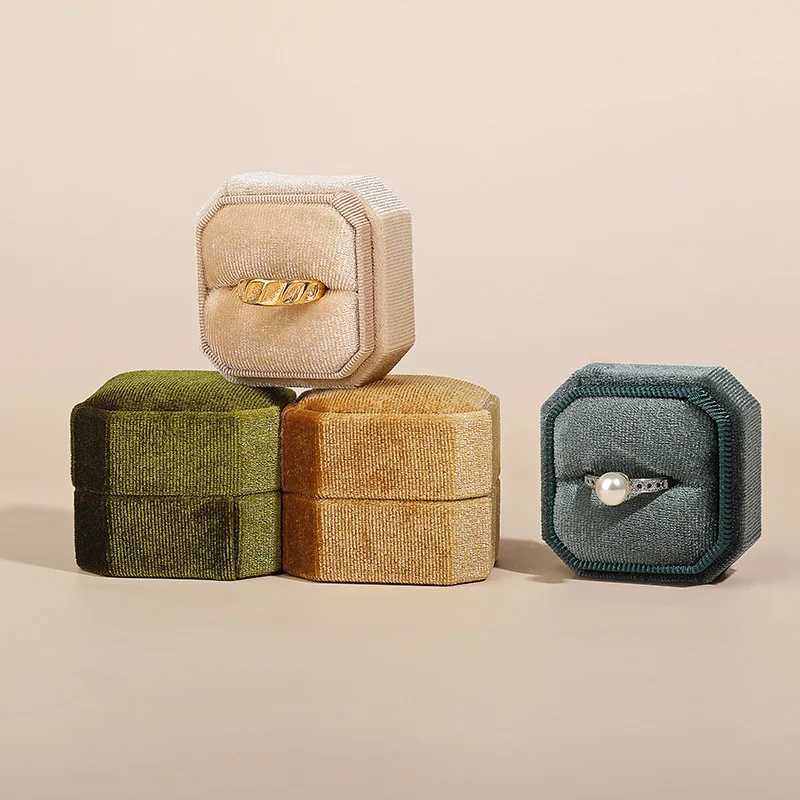 Corduroy octagonal ring box for wedding engagement suggests gift ring organizers store portable vintage jewelry box wholesale W241019