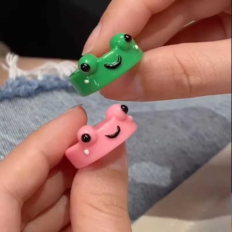 2pc Cute Frog Ring Lover Polymer Clay Resin Acrylic Ring Female Couple Travel Ring Summer Fashion Animal Jewelry Gift Y241019