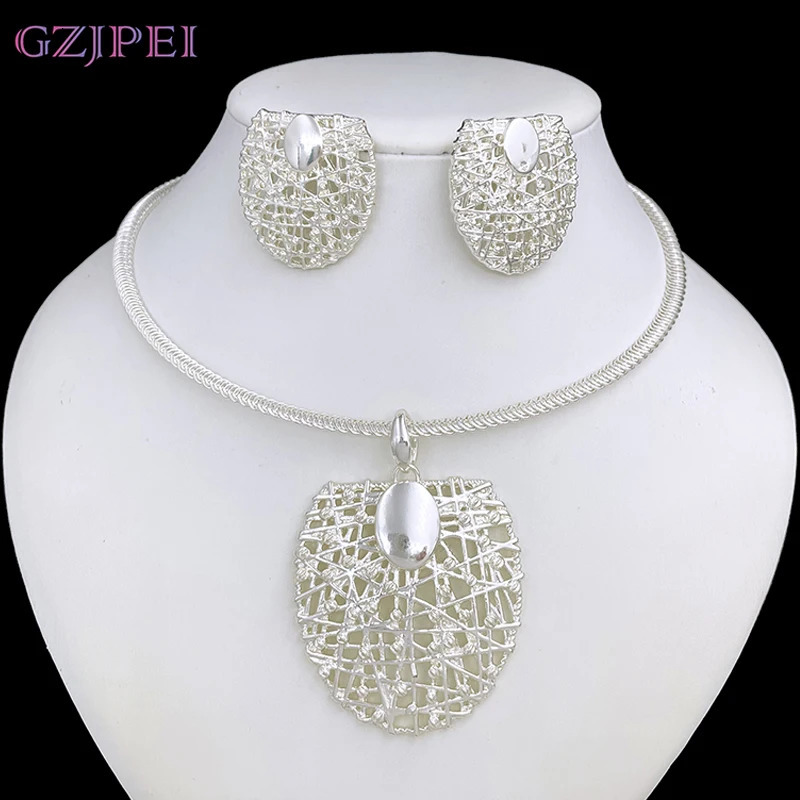 Golden necklace earring set suitable for women unique necklace pendant earrings 3pcs set high-quality accessories free delivery 241018