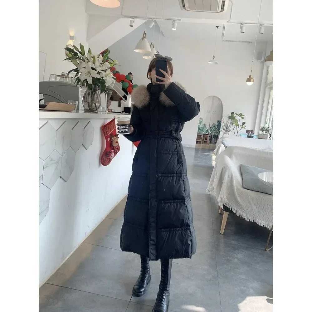 Down jacket womens fox fur collar jacket 2024 European real fur coat fashionable white duck down jacket winter womens coat W241019