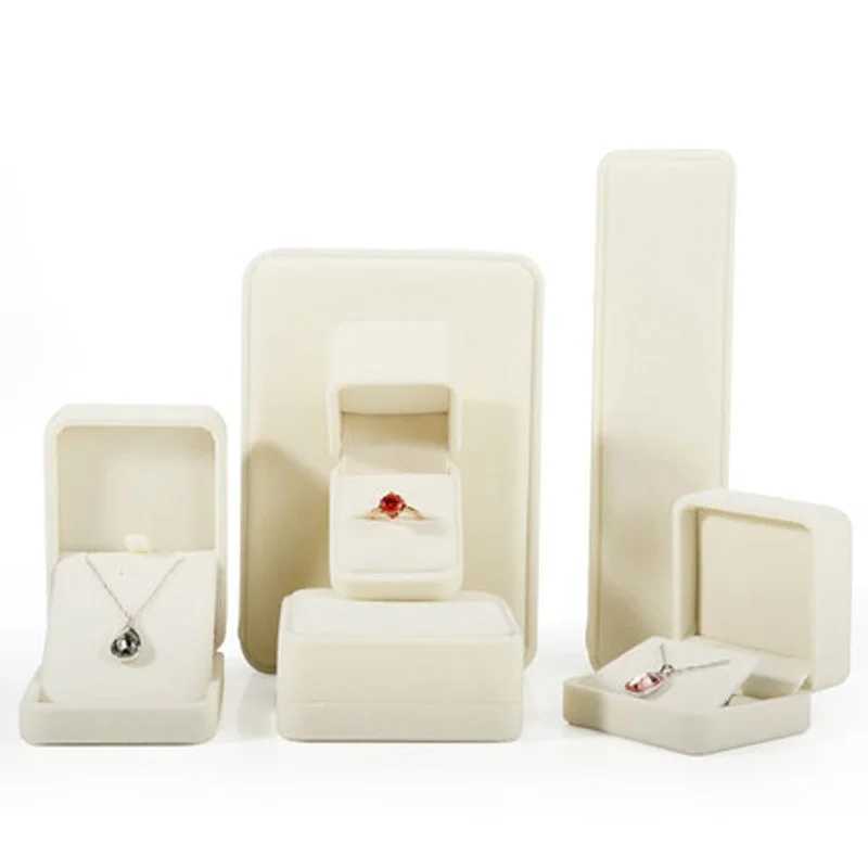 High quality beige velvet jewelry box ring earring holder pendant necklace container jewelry storage box W241019