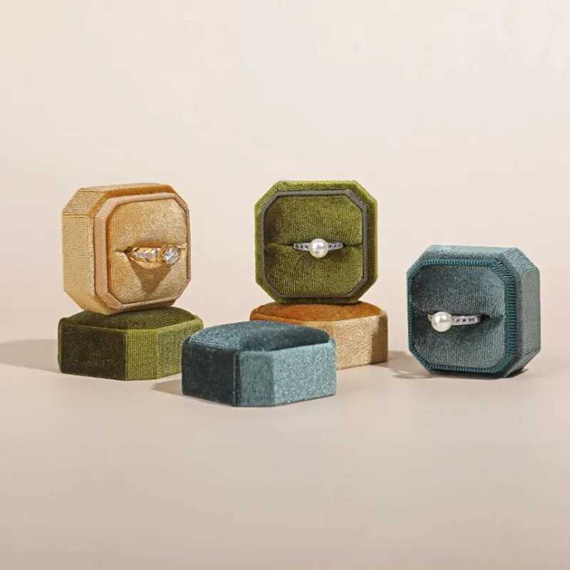 Corduroy ring box 5x5x4cm small size four-color spotted hexagonal flannel ring jewelry box used for weddings and engagements W241019
