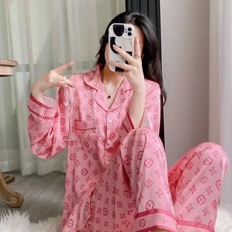 Pajamas womens clothing set spring thin ice silk cardigan home soft comfortable simple relaxing tight fitting warm and sweet 241009