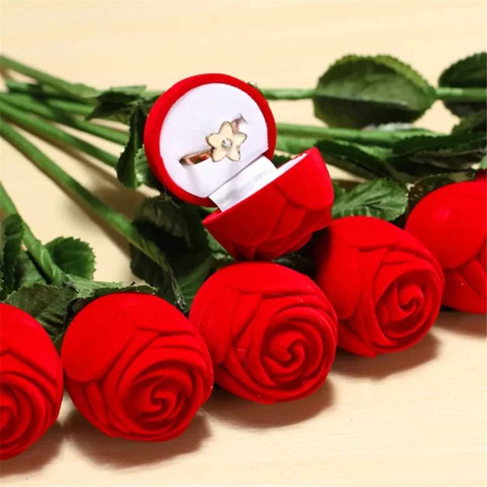 Plush rose ring box long root rose earring storage box high-end gift box engagement ring storage box W241019