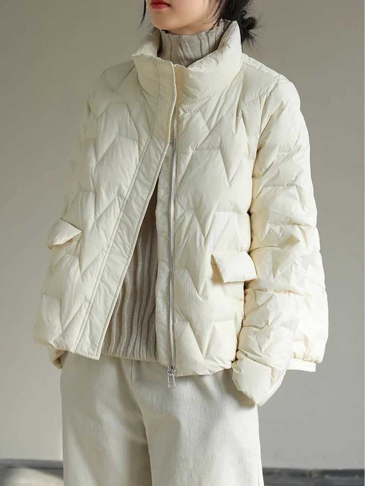 Autumn Winter Women 90% White Duck Down Coat Casual Female Stand Collar Zipper Pockets Parkas Jacket Loose Light Down OutwearX241019