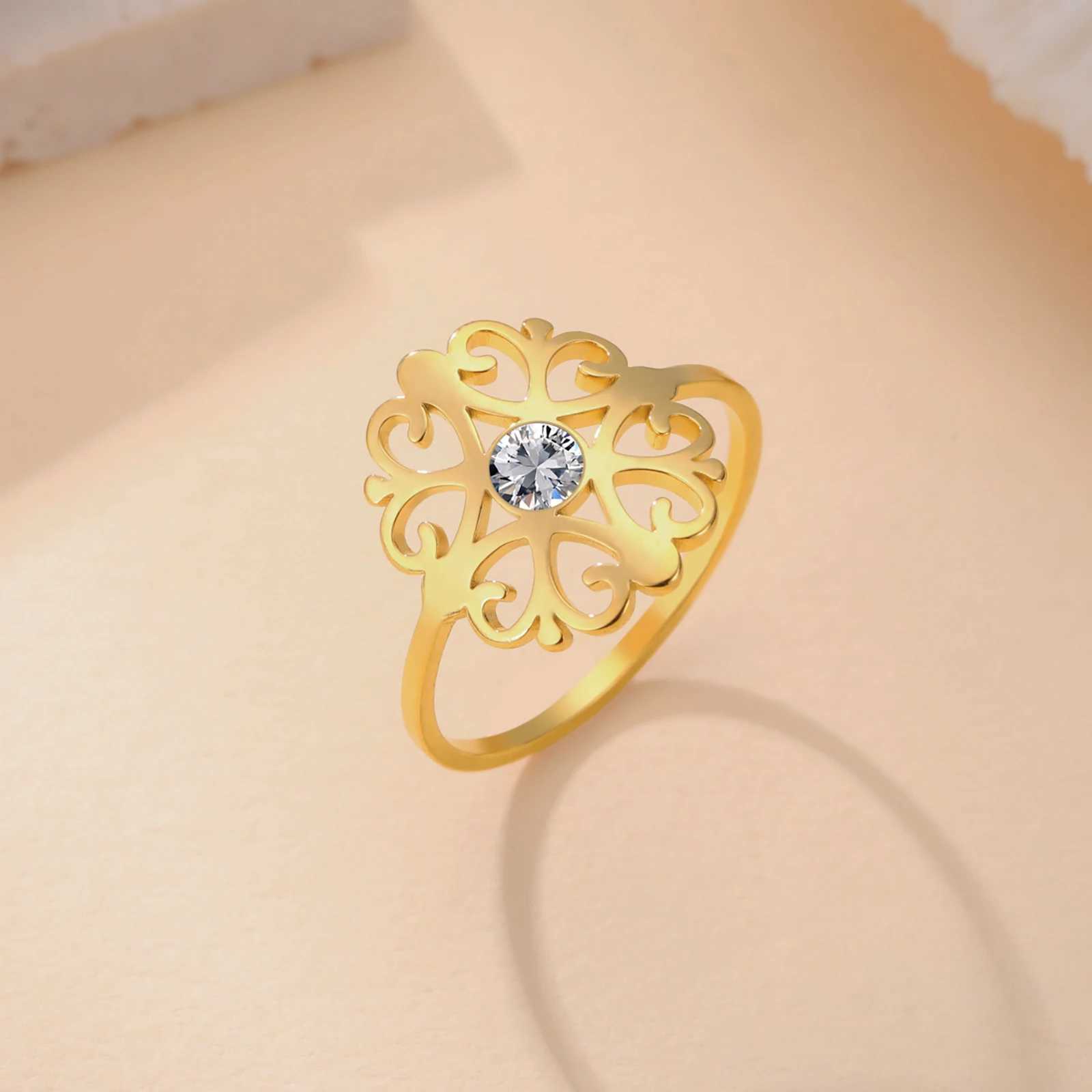 Skyrim stainless steel flower wreath with transparent zircon womens ring wedding ring Bohemian jewelry anniversary gift wholesale Y241019