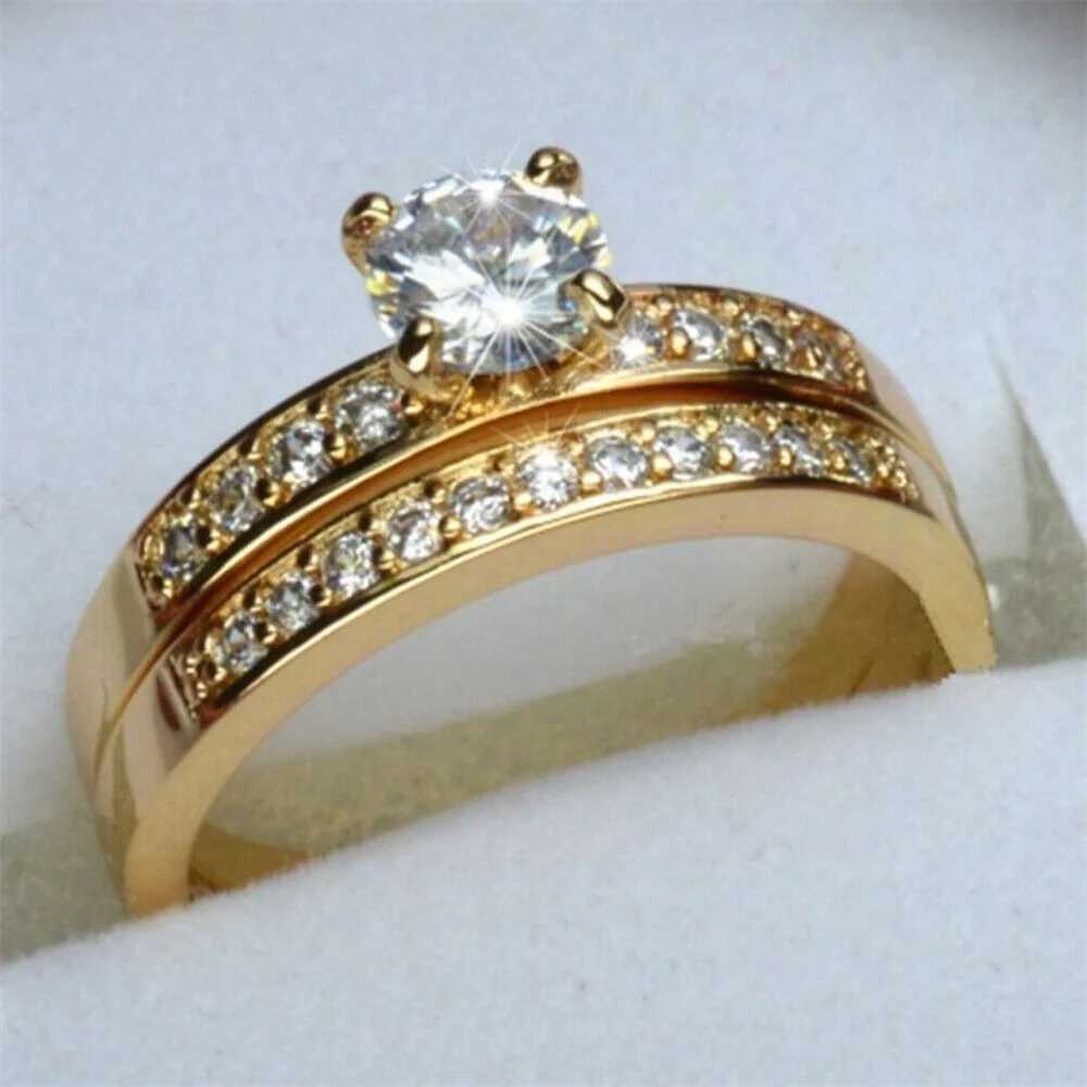Fashionable couple ring romantic womens Rhinestone CZ ring set fashionable mens stainless steel zircon ring wedding ring jewelry Y241019