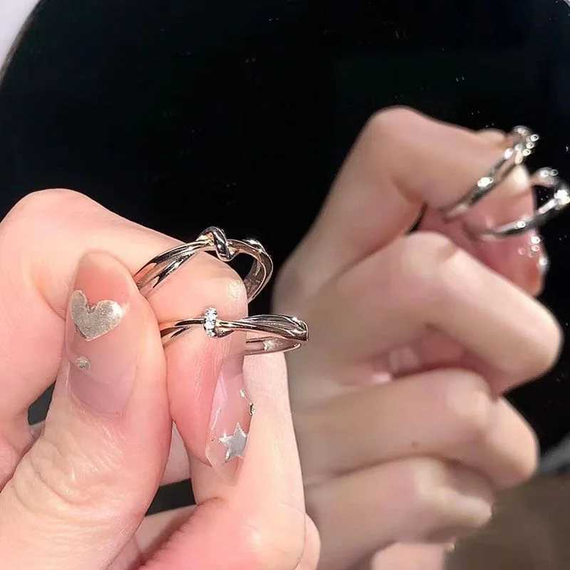 1 piece of simple retro ring womens ring Korean style cold wind index finger knot ring metal wedding couple party jewelry Y241019