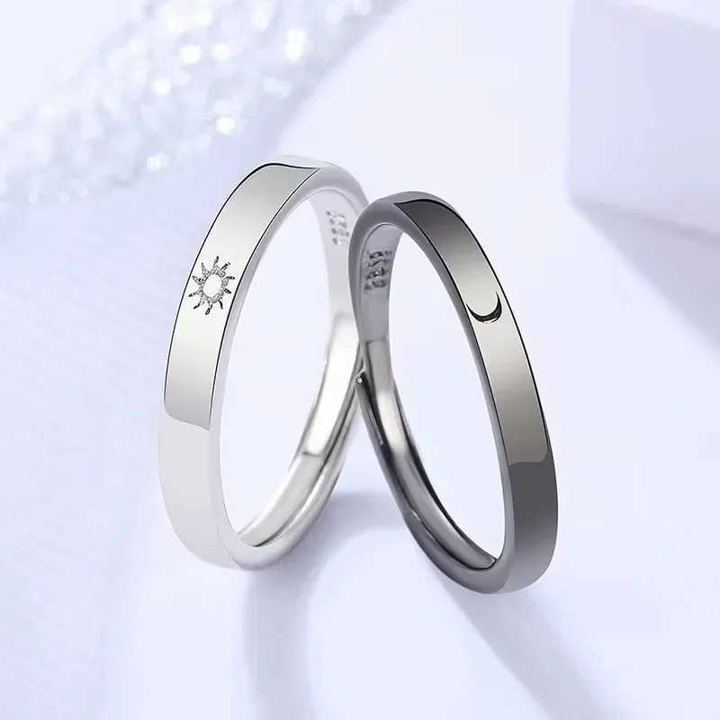 Classic Sun Moon Womens Open Couple Ring 2023 New Trend Charm Black Star Ring Jewelry Wedding Anniversary Gift Y241019
