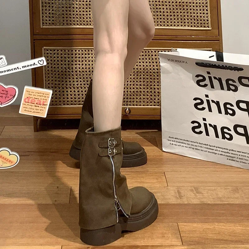 Short and chubby womens short boots with fashionable side zipper platform thick heels motorcycle boots with retro style autumn and winter womens shoes