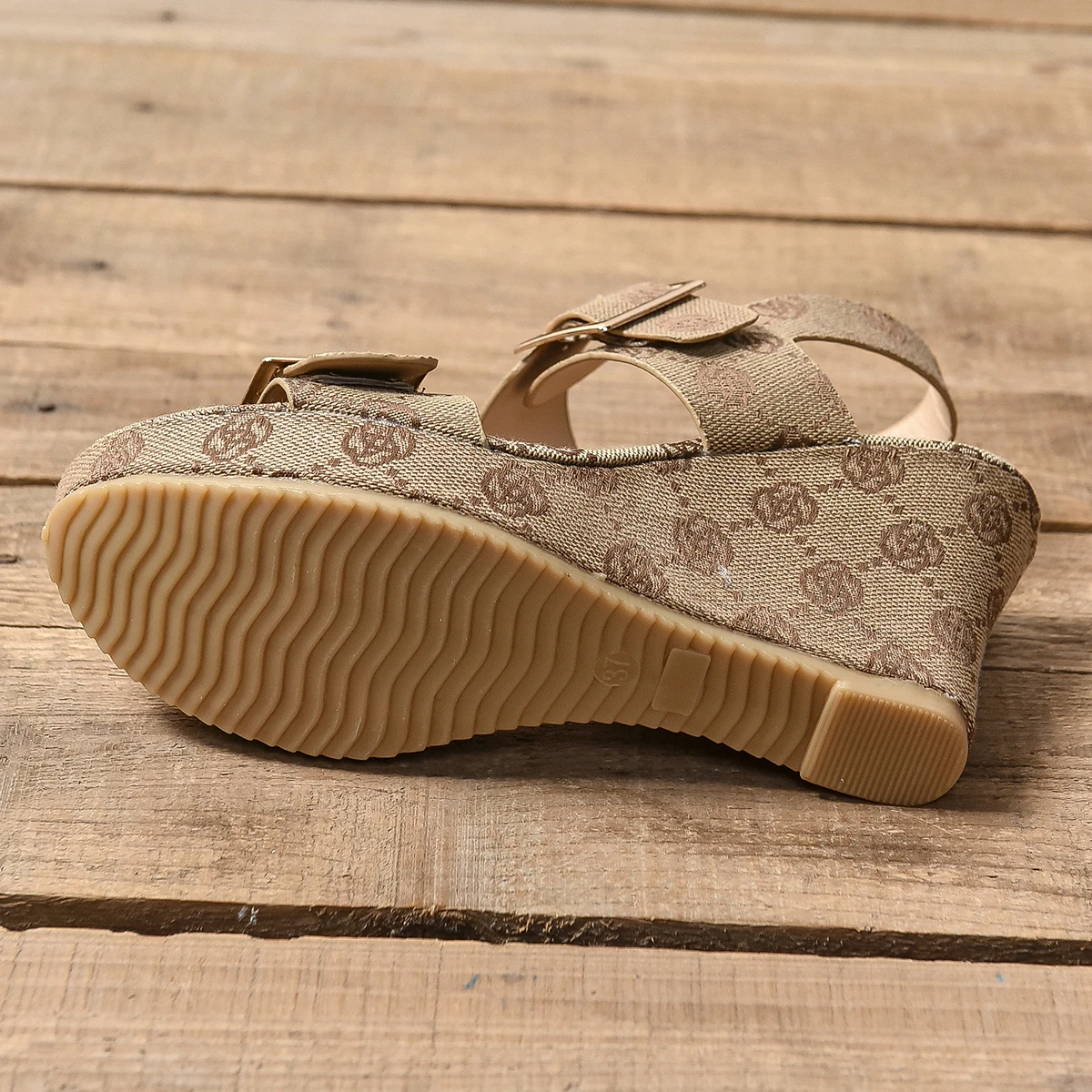 Women Luxury Super High Heel Wedges Modern Sandals Summer Designer Buckle Strap Mixed Colors Wedges Platform Shoes Slippers
