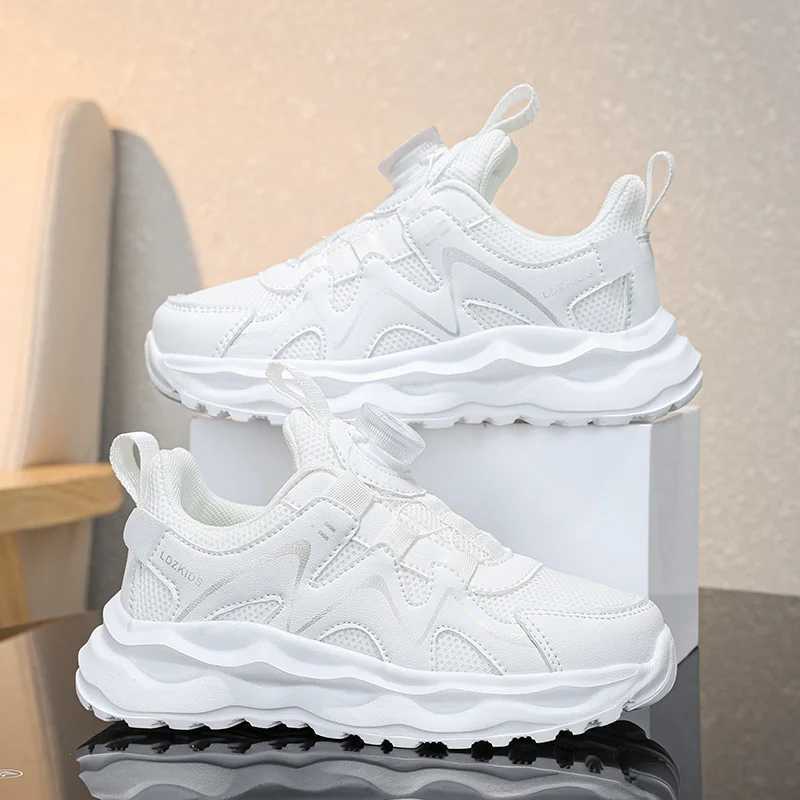 Athletic Outdoor 2024 new childrens mesh sports shoes summer breathable childrens shoes anti slip mens and womens shoes H241019