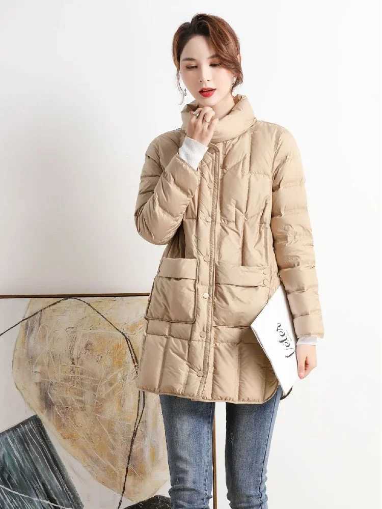 Top Grade Women Puffer Jacket 2023 New Winter Lightweight 90% White Duck Down Fashion Warm Casual Loose Female X-Long ParkaX241019