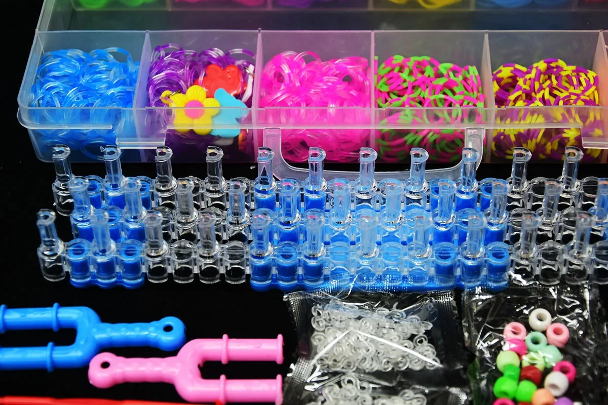 1800pcs Elastic Rubber Weaving Machine Belt DIY Tool Box Weaving Bracelet Handle Girl Gift Childrens Toy Youth 8 10 Years 241018