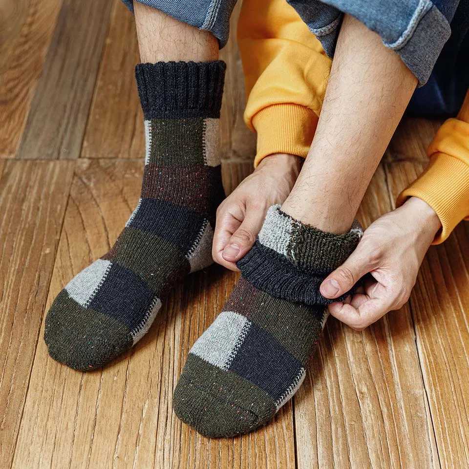 3 Pair Winter Mens Wool Socks Thick Warm Harajuku Retro Large Size Plaid Casual Cashmere Long Merino Socks MenXJ241019