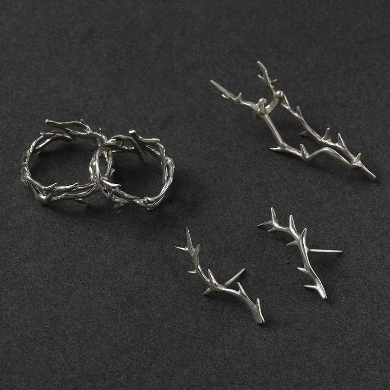 Fashionable Punk Irregular Thorn Couple Ring Retro Hip Hop Personalized Mens Adjustable Finger Ring Womens Lover Jewelry Y241019