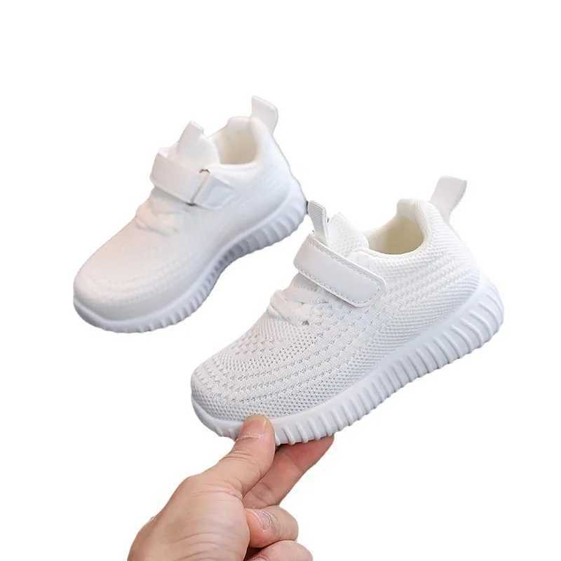 Athletic Outdoor Childrens sports shoes anti slip running flexible and breathable casual shoes for children H241019