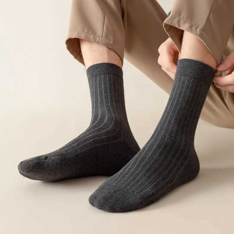 Autumn and Winter Men Socks Solid Color Thick Thread Knitting Socks Men Simple Men Medium Length Socks calcetines hombreXJ241019