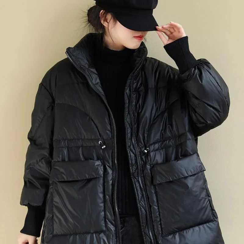 2023 New Women Down Jacket Winter Coat Female Mid-length Loose Parkas Stand Collar Versatile Outwear Big Pocket OvercoatX241019