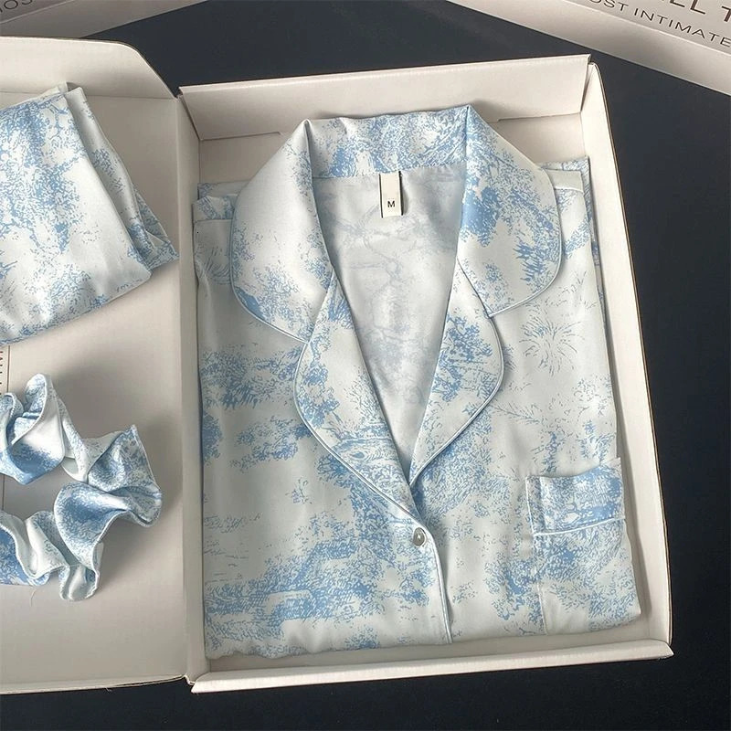 Autumn and winter silk womens home clothing lapel button cardigan 2-piece set womens high-end printed womens pajamas 241009