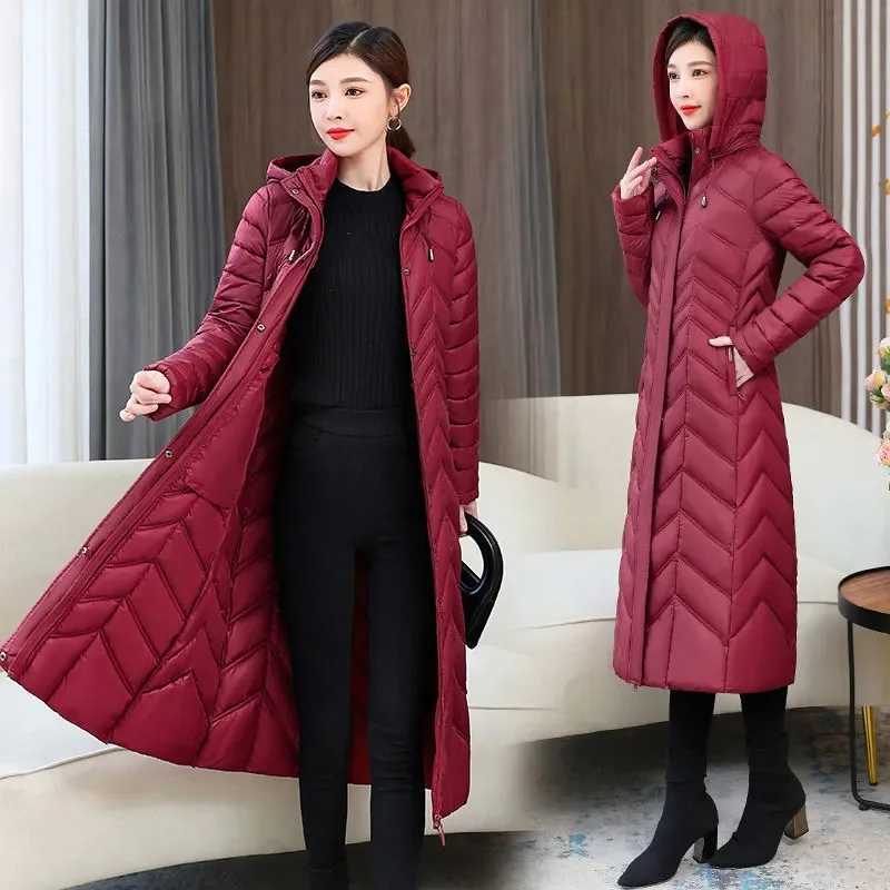 Women 2023 New Winter Long Plaid Parkas Loose Thicken Warm Hooded Coats Casual Zip Up Windproof Black White Down JacketsX241019