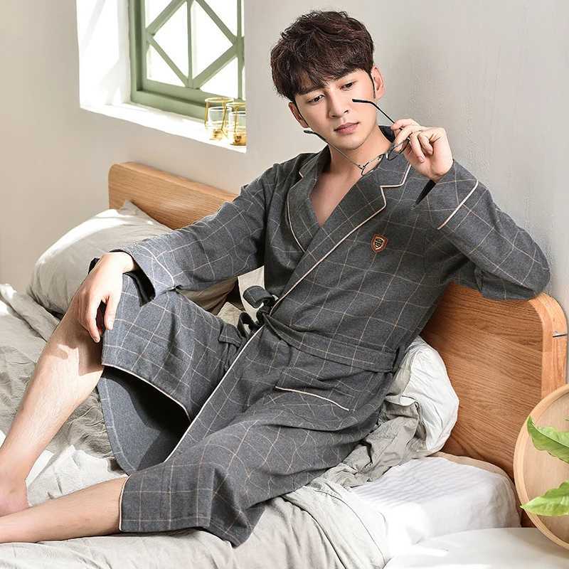 2023 Spring Autumn Bathrobe Men 100% Cotton sleep top Kimono Robes For Male Plaid Robes Long Bath Robe Bride Robe Dressing GownXJ241018
